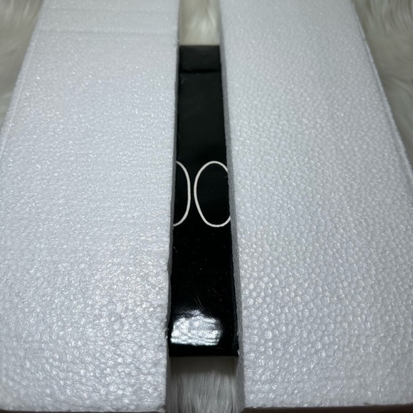 Rae Dunn Black Ceramic Spooky Bat wall Hanging - Picture 2 of 4